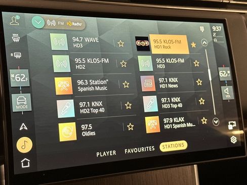 New 2025 Land Rover Range Rover Long Wheelbase SE image 19