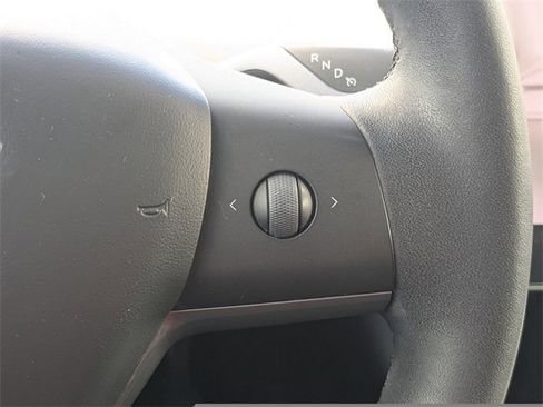 Used 2020 Tesla Model Y Performance image 27