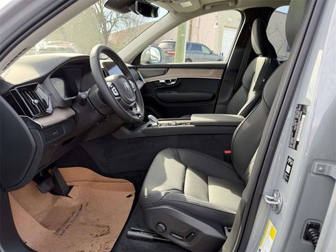 New 2026 Volvo XC90 B6 Plus w/ Protection Package Premier AWD/4WD image 15