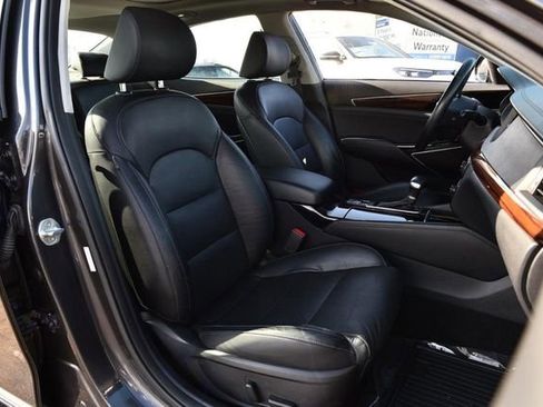 Used 2019 Kia Cadenza Technology image 20