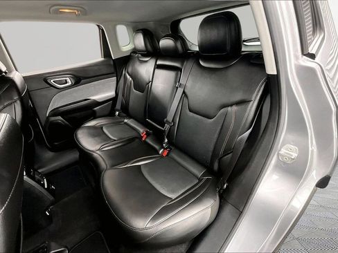 Used 2022 Jeep Compass Latitude AWD/4WD image 26