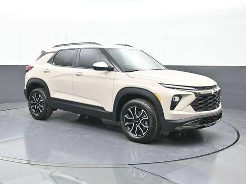New 2026 Chevrolet TrailBlazer ACTIV AWD/4WD image 14
