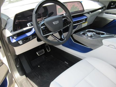 New 2027 Cadillac Optiq Luxury RWD image 15