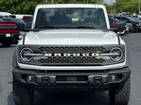 New 2025 Ford Bronco Badlands image 18