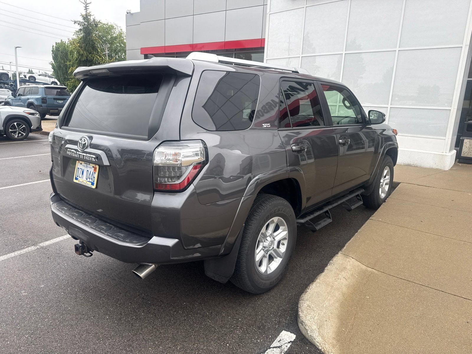 Used 2018 Toyota 4Runner SR5 Premium AWD/4WD image 5