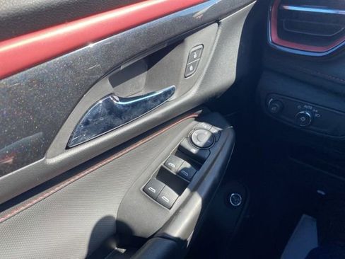 Used 2025 Chevrolet TrailBlazer RS w/ Convenience Package image 22