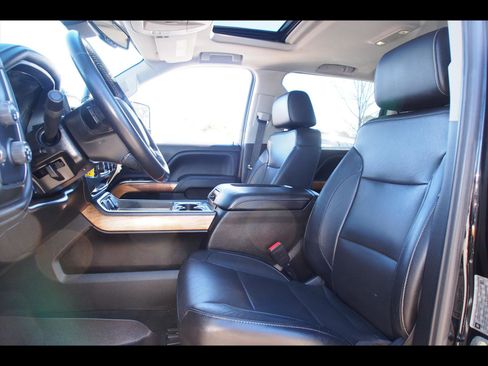 Used 2018 Chevrolet Silverado 3500 LTZ w/ Duramax Plus Package image 18