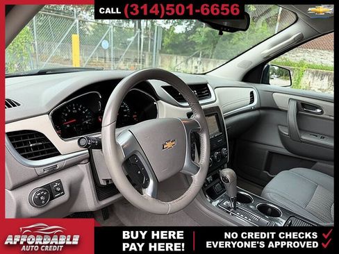 Used 2017 Chevrolet Traverse LT FWD image 9