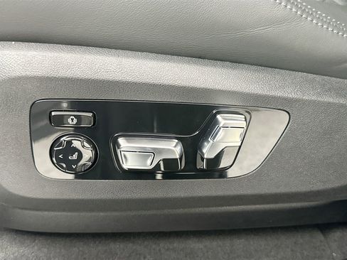 New 2025 BMW X5 M Competition w/ Executive Package image 19