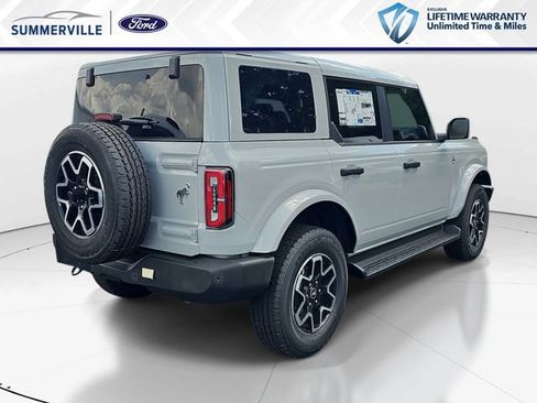 New 2026 Ford Bronco Outer Banks w/ Sasquatch Package AWD/4WD image 3