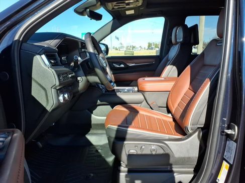 Used 2024 GMC Yukon Denali Ultimate image 15