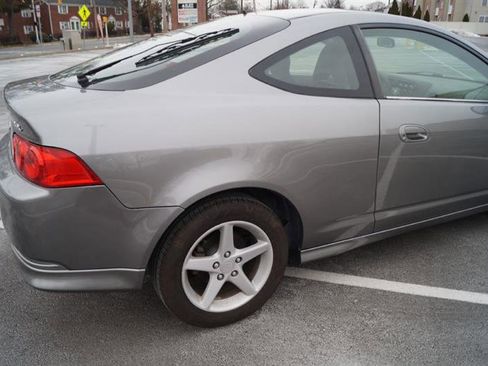 Used 2005 Acura RSX Coupe with 5-speed AT image 11
