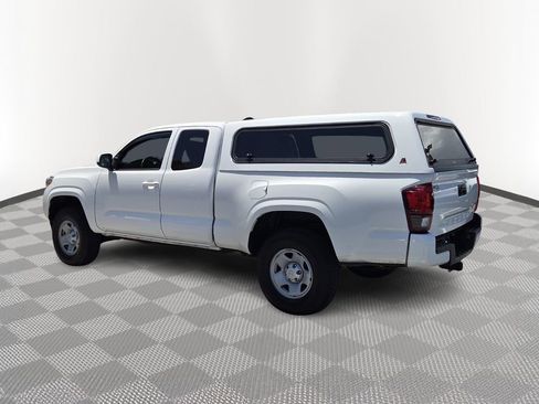 Used 2022 Toyota Tacoma SR RWD image 4