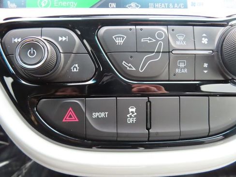 Used 2017 Chevrolet Bolt Premier w/ Driver Confidence II Package image 33