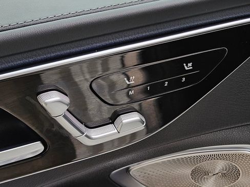 Certified 2025 Mercedes-Benz C 300 4MATIC Sedan image 18