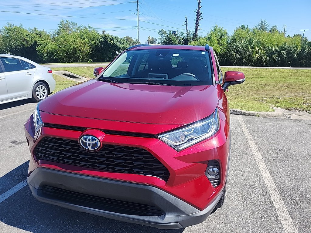 Used 2021 Toyota RAV4 XLE w/ Convenience Package AWD/4WD image 17