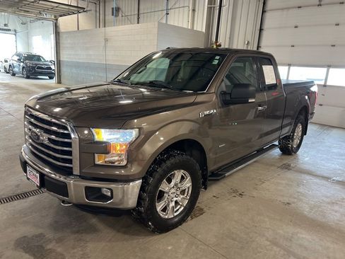 Used 2016 Ford F150 XLT w/ Equipment Group 302A Luxury image 8