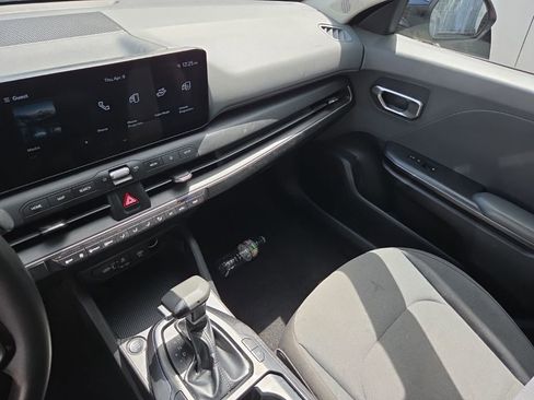 Used 2025 Kia K4 LXS image 3