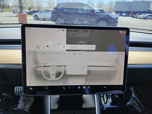 Used 2020 Tesla Model 3 Performance image 32