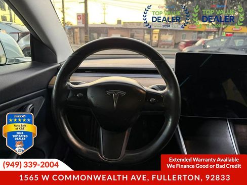 Used 2018 Tesla Model 3 Long Range image 33