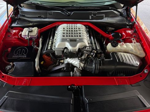 Used 2015 Dodge Challenger SRT Hellcat image 50