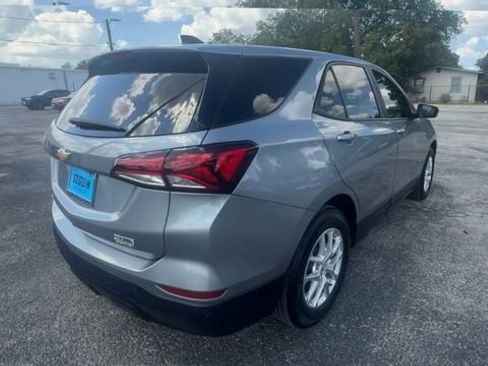 Used 2024 Chevrolet Equinox LS w/ LS Convenience Package FWD image 8