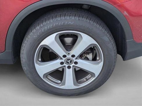 Certified 2019 Mercedes-Benz GLC 300 4MATIC image 8