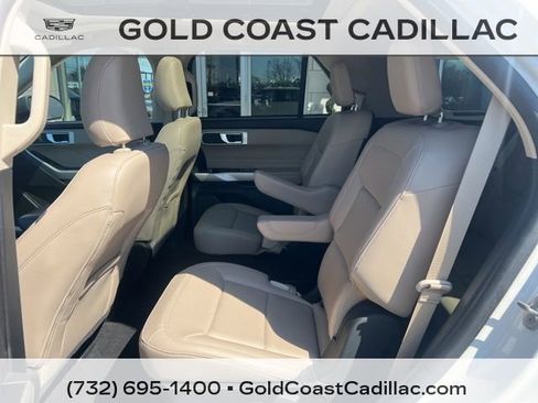 Used 2022 Ford Explorer XLT w/ Equipment Group 202A image 16