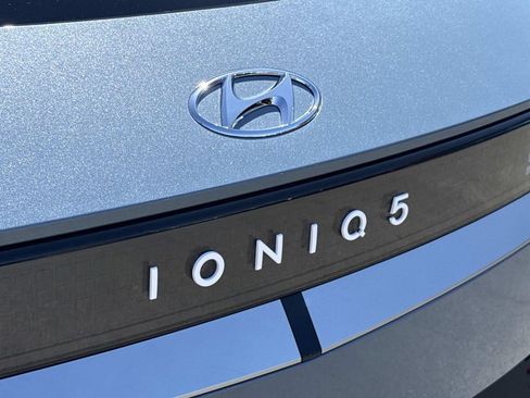 Used 2024 Hyundai Ioniq 5 SEL RWD image 6