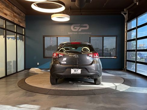 Used 2020 Toyota Yaris LE FWD image 4