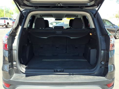 Used 2018 Ford Escape SE w/ SE Sync 3 Package FWD image 11