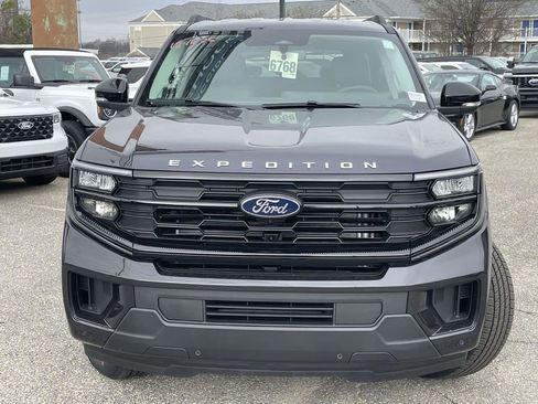 New 2026 Ford Expedition Max Active RWD image 8