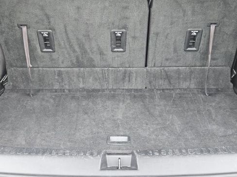 Used 2024 GMC Acadia Elevation FWD image 33