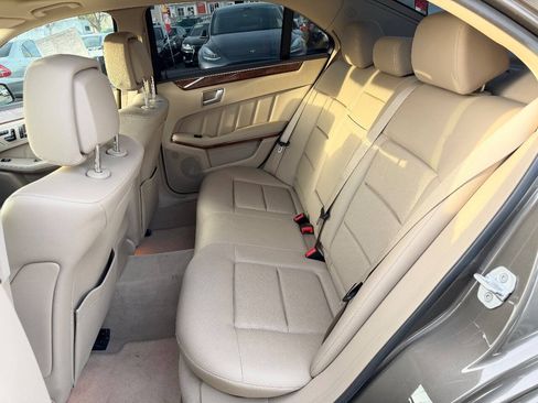 Used 2012 Mercedes-Benz E 350 BlueTEC Sedan image 12