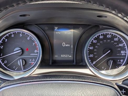 Used 2020 Toyota Camry SE w/ Carpet Mat Package FWD image 11