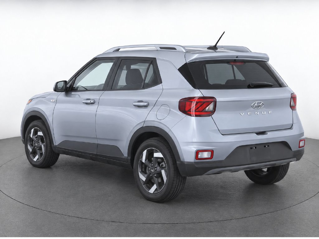 Used 2025 Hyundai Venue SEL FWD image 3