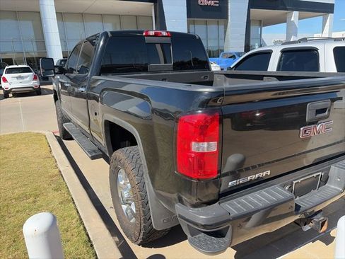 Used 2019 GMC Sierra 3500 Denali w/ Duramax Plus Package image 3