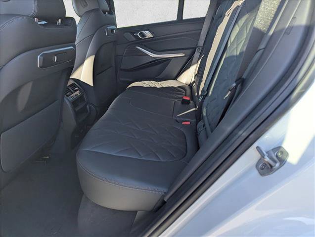 Used 2026 BMW X5 sDrive40i w/ M Sport Package RWD image 13