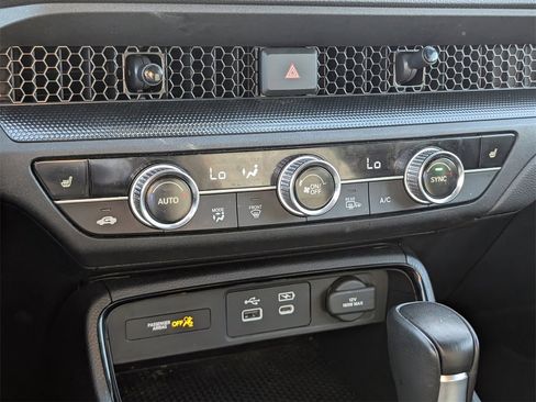 Certified 2025 Honda CR-V Sport image 17