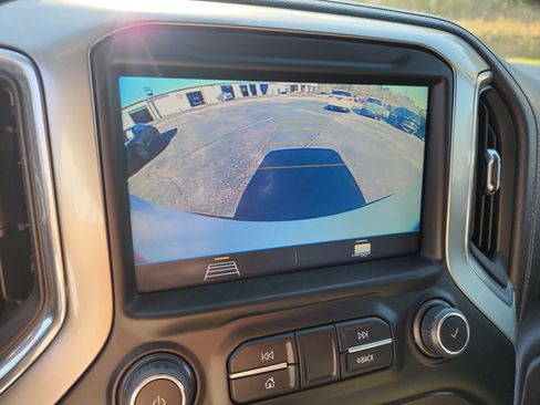 Used 2021 Chevrolet Silverado 1500 LT Trail Boss w/ Bed Protection Package image 33