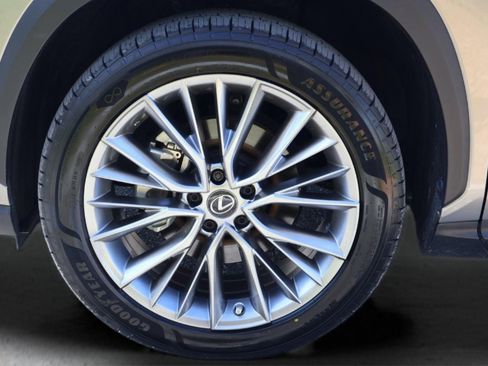 Used 2023 Lexus NX 350h 350h Premium image 9