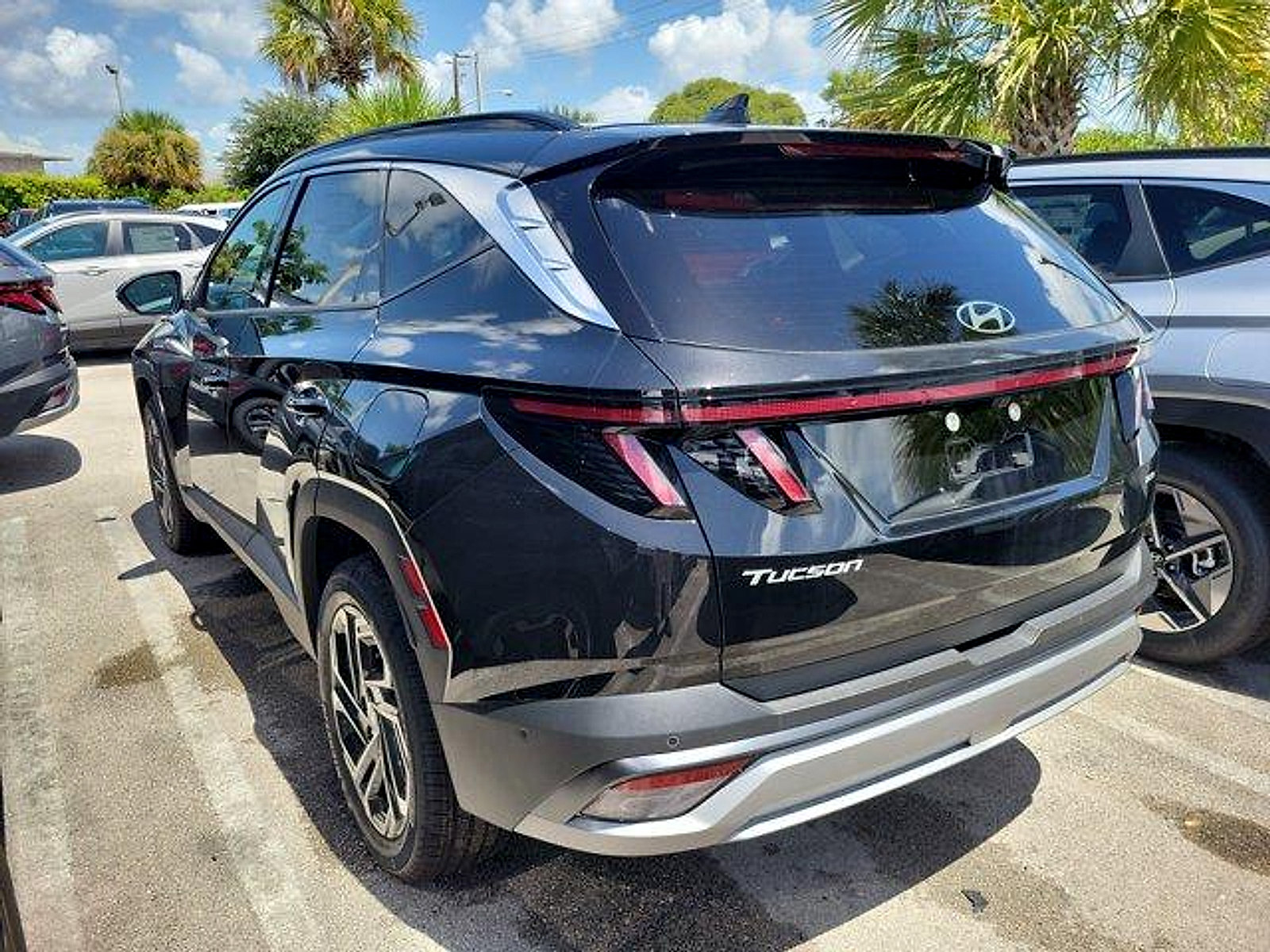 New 2026 Hyundai Tucson Limited AWD/4WD image 3