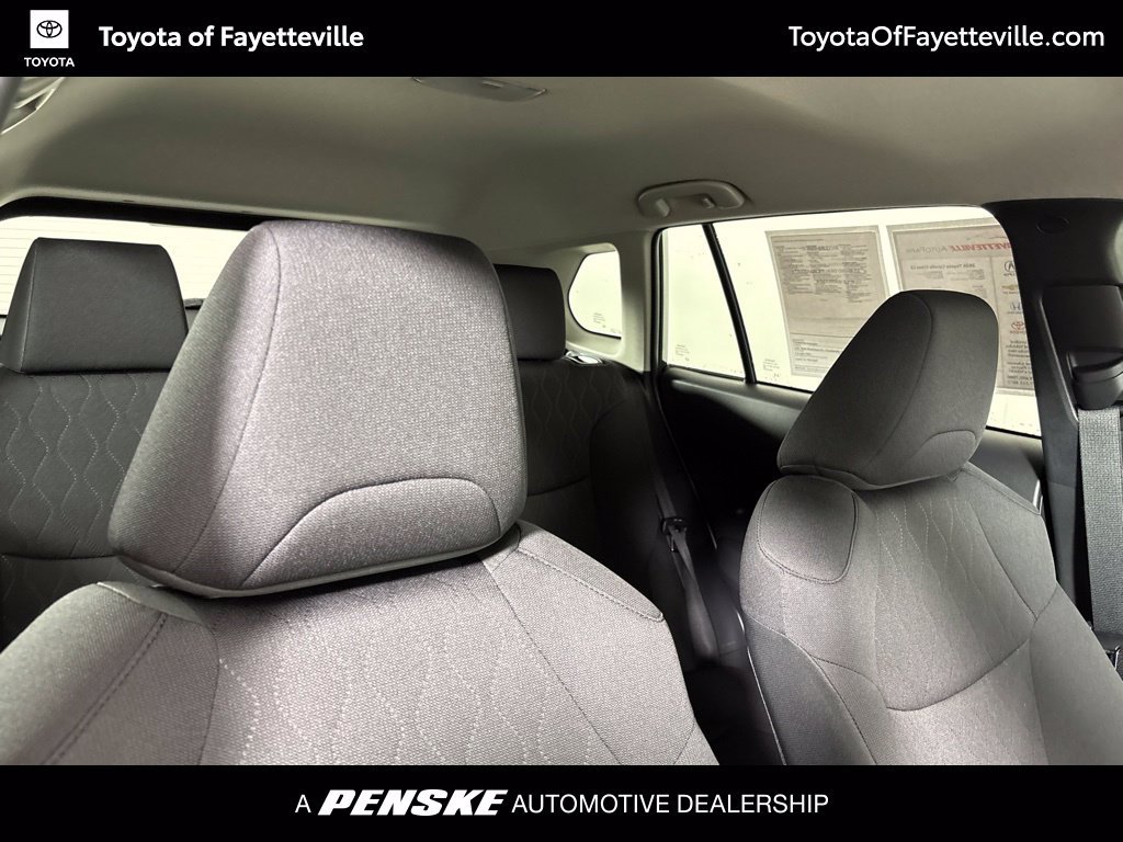 Used 2026 Toyota Corolla Cross LE FWD image 8