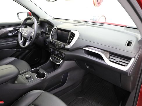 Used 2024 GMC Terrain SLT w/ Infotainment Package II image 11