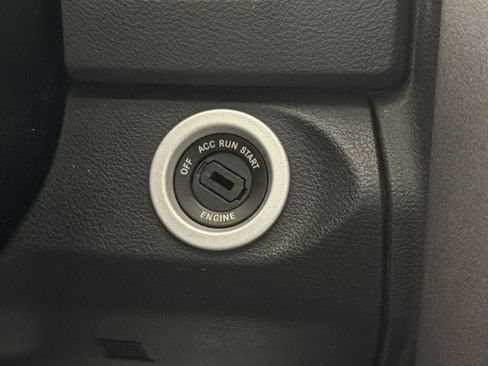 Used 2018 RAM 1500 Express AWD/4WD image 24