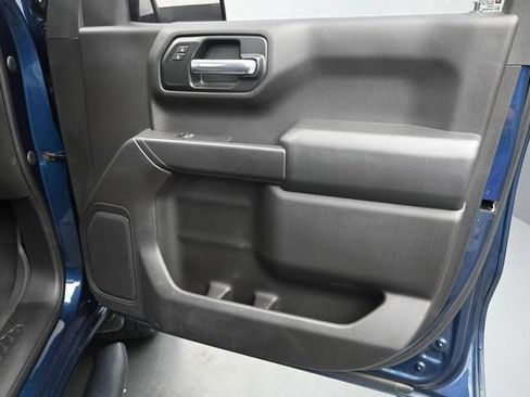 Used 2019 Chevrolet Silverado 1500 Custom Trail Boss w/ Custom Convenience Package AWD/4WD image 24