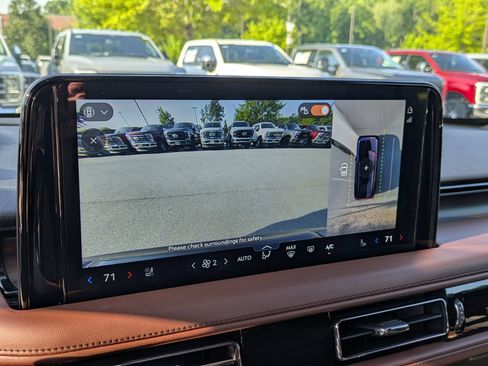 Used 2025 Lincoln Aviator Reserve w/ Equipment Group 201A AWD/4WD image 23