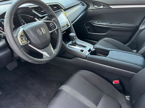 Used 2017 Honda Civic EX image 4
