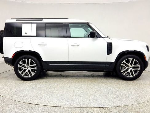 Used 2022 Land Rover Defender 110 X-Dynamic HSE image 4