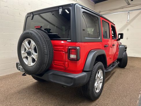 Used 2018 Jeep Wrangler Unlimited Sport S image 2